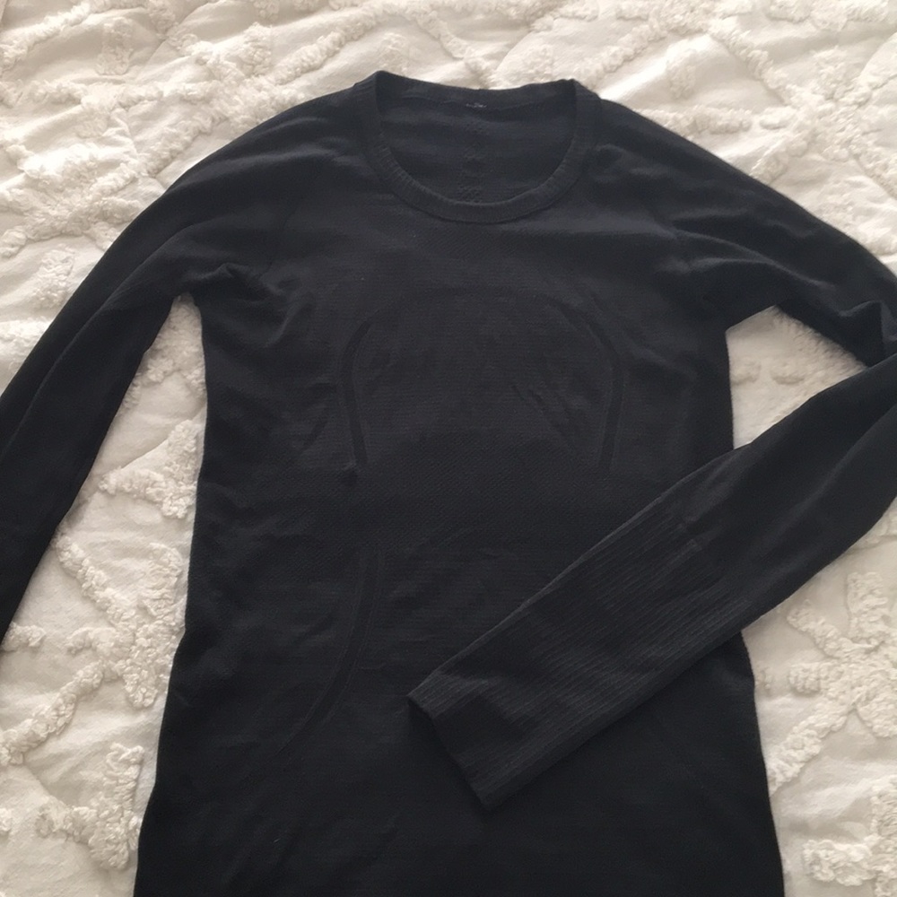 Lululemon Swiftly Tech Long Sleeve